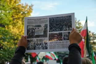 Image of protests in Iran by Artin Bakhan